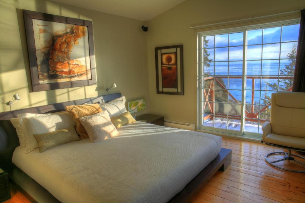 Auberge Des Eaux Vives La Malbaie Habitación foto