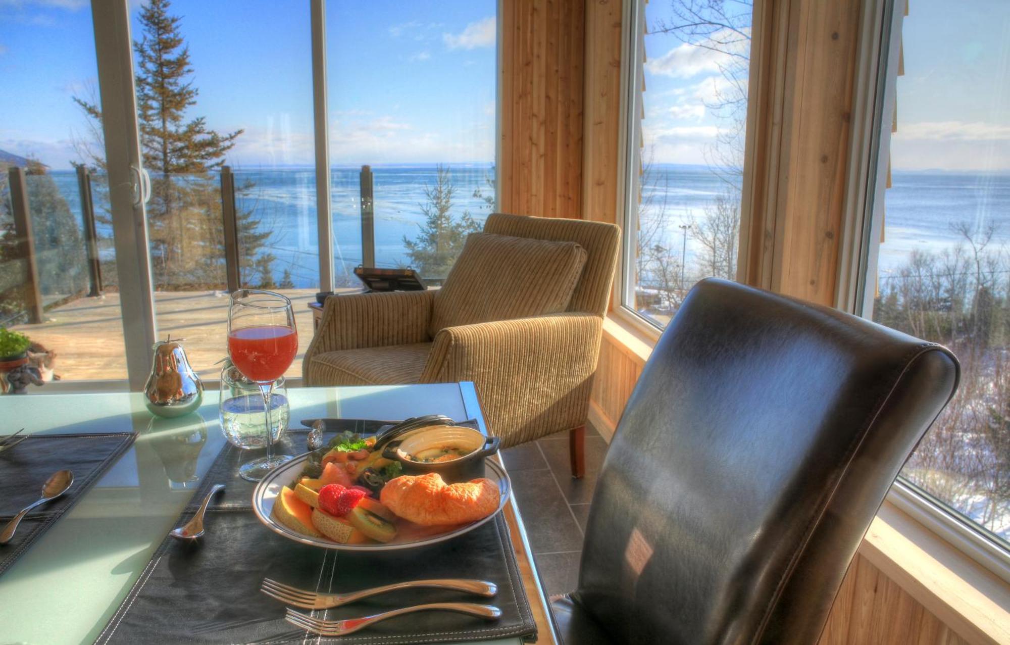 Auberge Des Eaux Vives La Malbaie Exterior foto