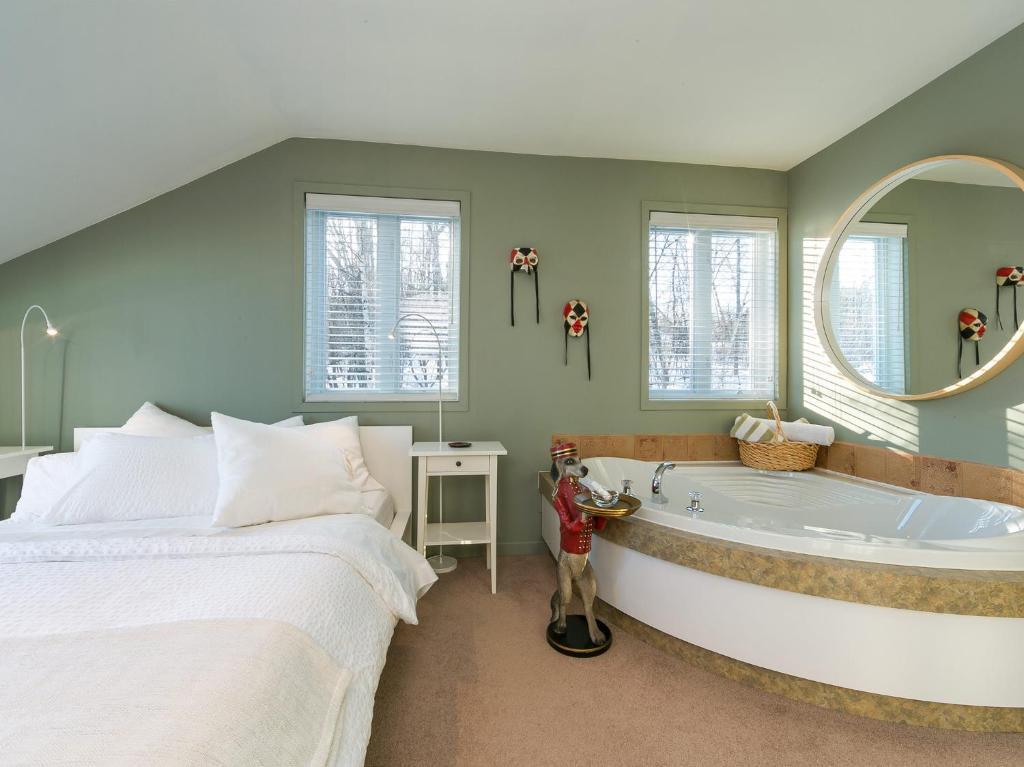 Auberge Des Eaux Vives La Malbaie Habitación foto